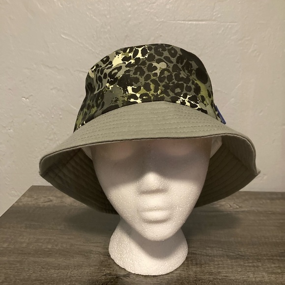 Disneys Mickey Mouse Logo Leopard Print Bucket Hat main image 5
